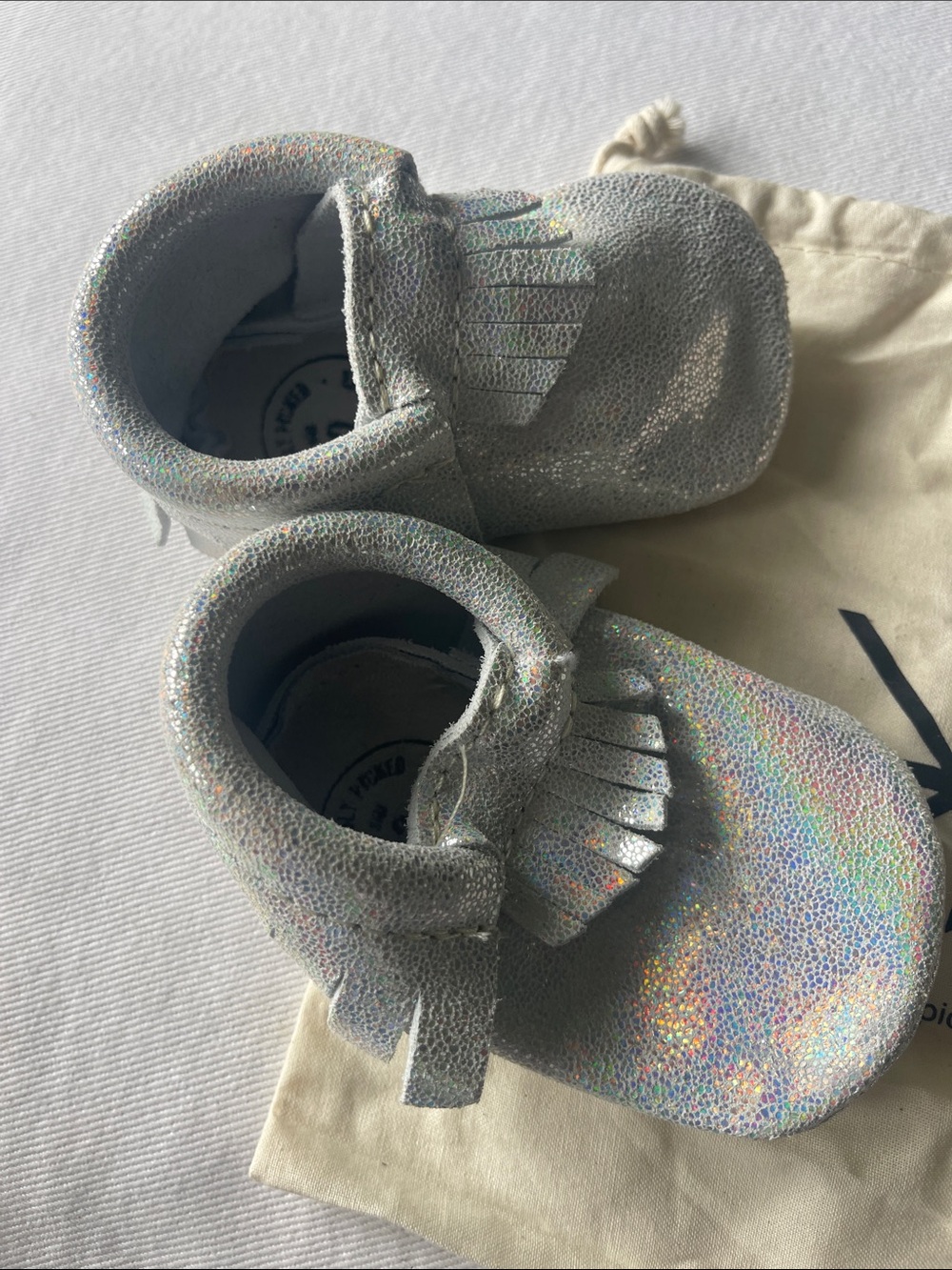 NWOT Freshly Picked Size 2 Silver Holographic Moccasins - Picture 3 of 8